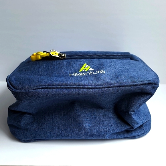 Hikenture Blue Travel Bag/Organizer - Picture 6 of 12